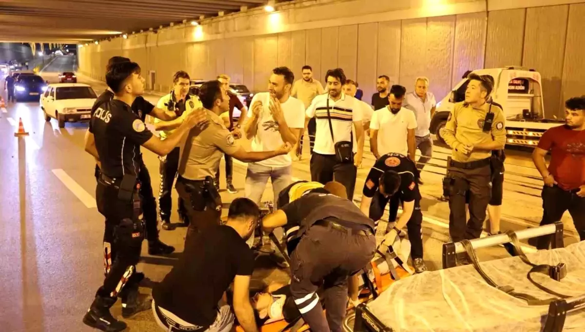 Aksaray\'da motosiklet kazası: Baba oğlunu çaresizce izledi