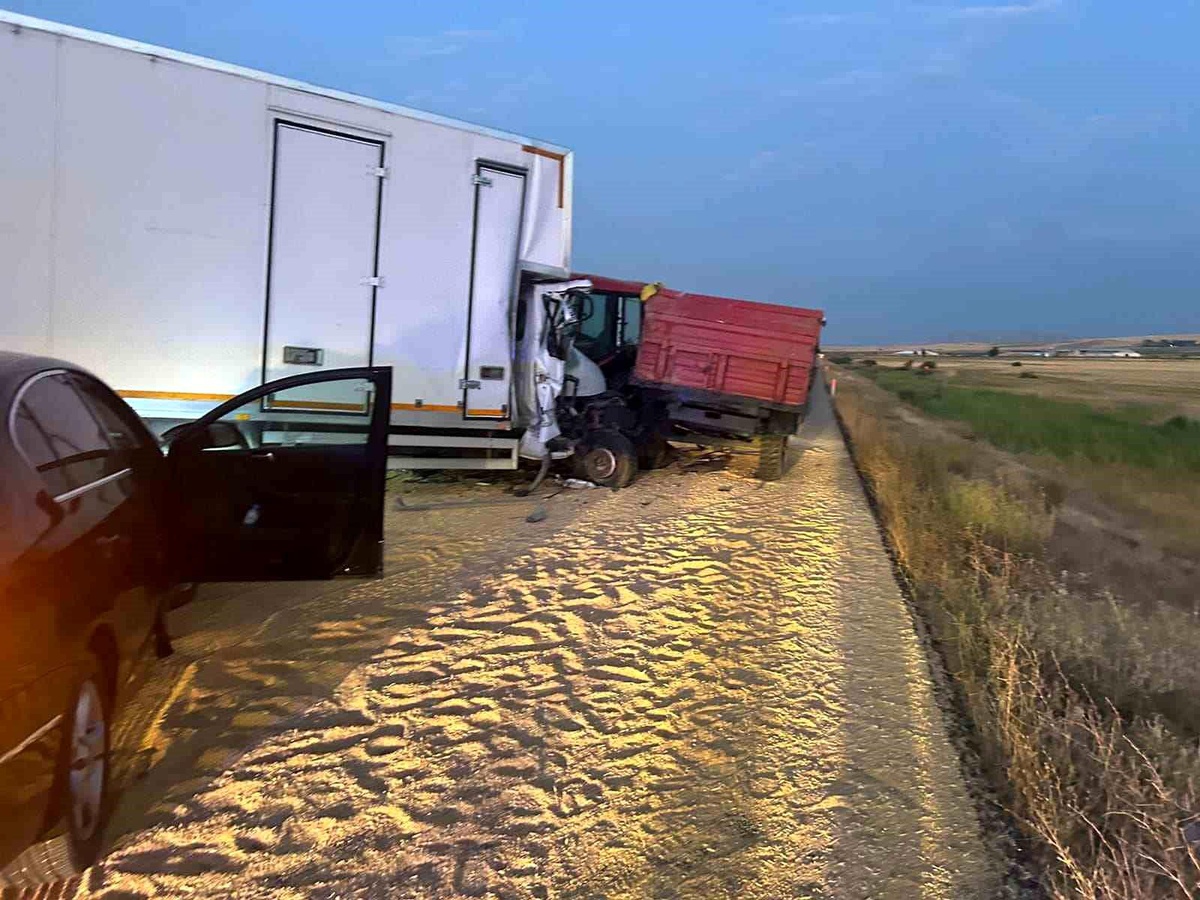 Sivas\'ta zincirleme trafik kazası: 6 yaralı