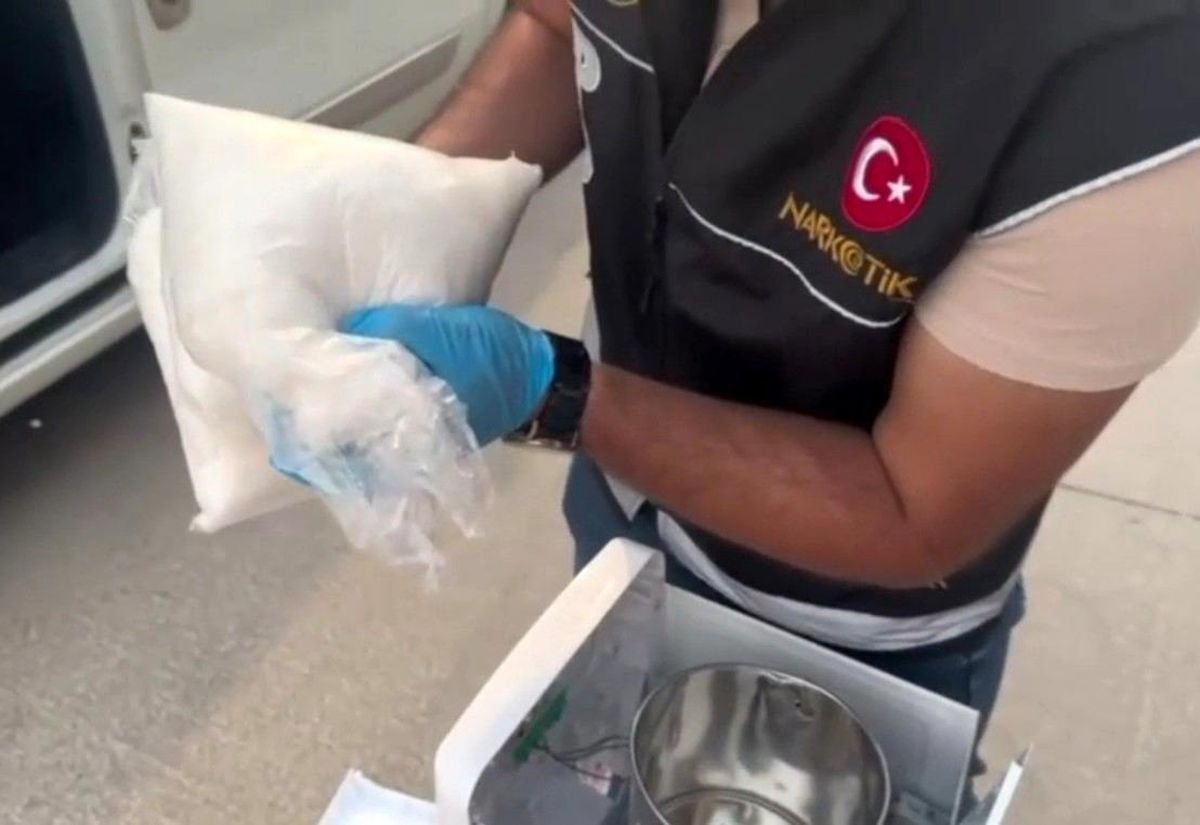 Kahramanmaraş\'ta 4 Kilogram Metamfetamin Ele Geçirildi