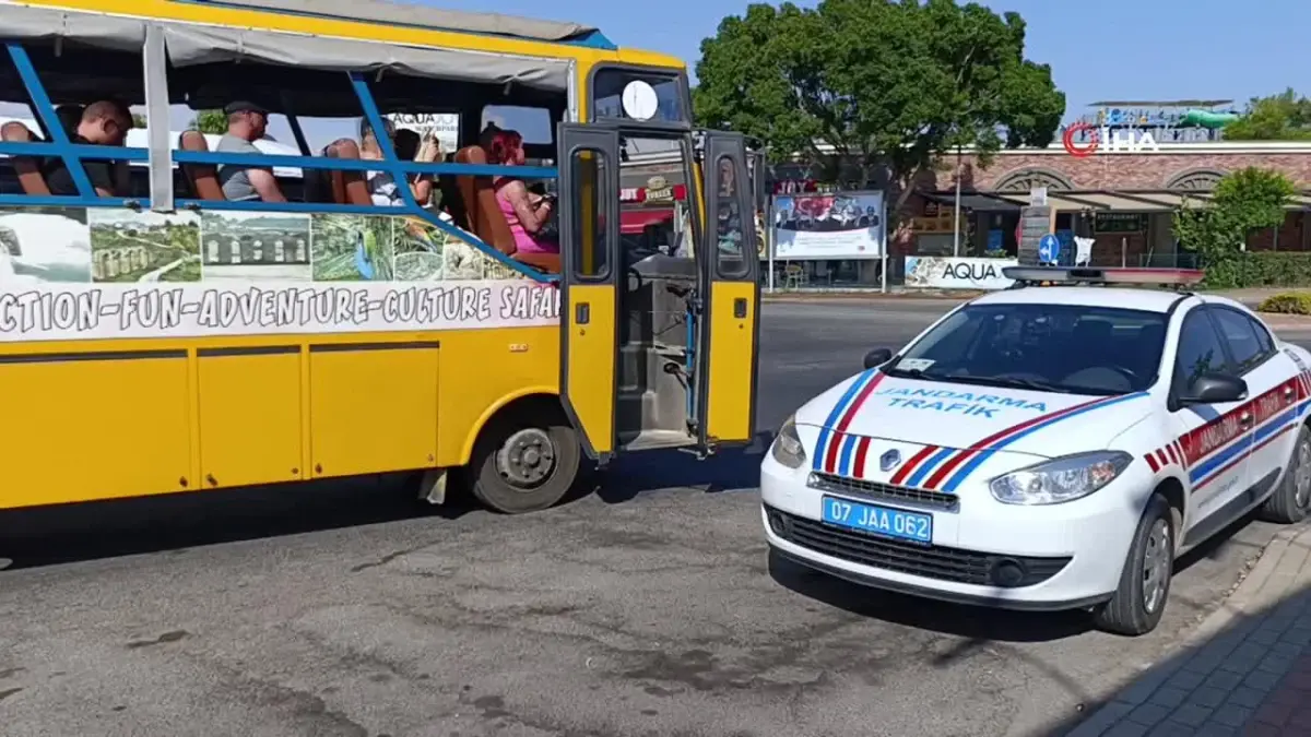 Ulaştırma Bakanlığı\'ndan turist taşıyan araçlara denetim