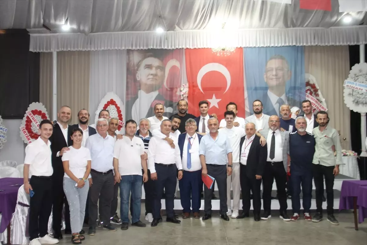 CHP Çarşamba Olağanüstü Genel Kurulu\'nda ilçe başkanlığına Temel Baş seçildi