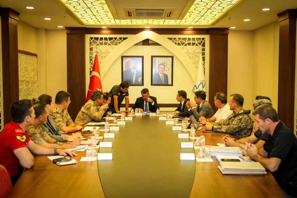 Hakkari\'de Depreme Hazır Olma Çalışmaları Değerlendirildi