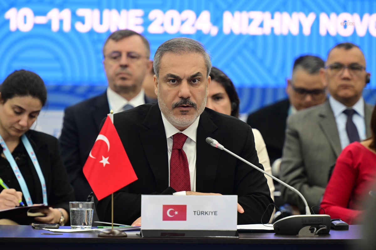 Dışişleri Bakanı Hakan Fidan, Birleşik Krallık Dışişleri Bakanı David Lammy ile telefon görüşmesi gerçekleştirdi