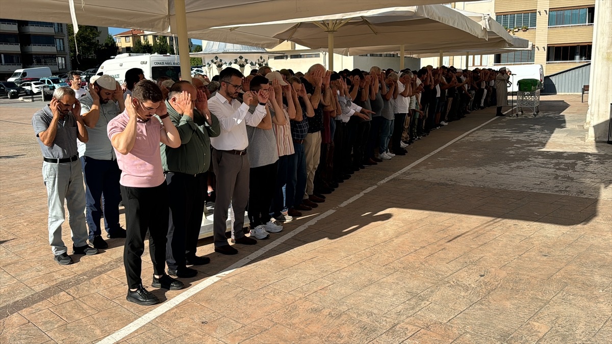 Karabük\'te iki ayrı trafik kazasında 2 kişi yaralandı