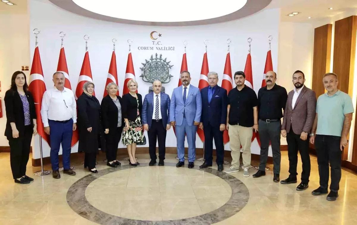 Çorum Kent Konseyi Başkanı ve Yürütme Kurulu Üyeleri Vali Dağlı\'yı ziyaret etti