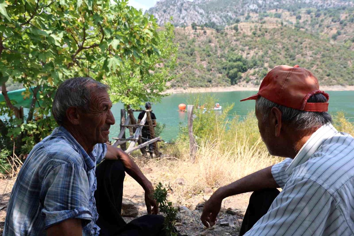 Adana\'da düşen helikopterin çıkarılması için çalışmalar devam ediyor