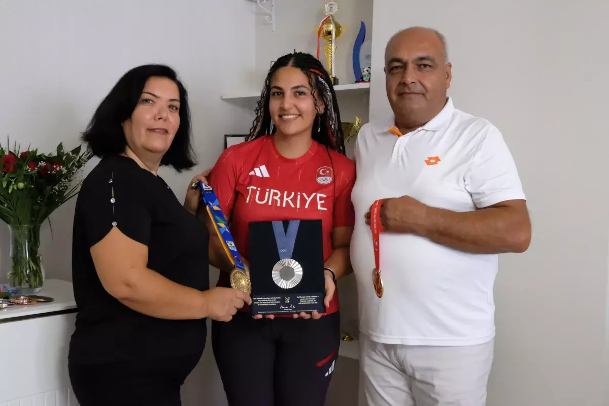 Şevval İlayda Tarhan ve Yusuf Dikeç, Türkiye\'ye atıcılık tarihinde ilk gümüş madalyayı kazandırdı