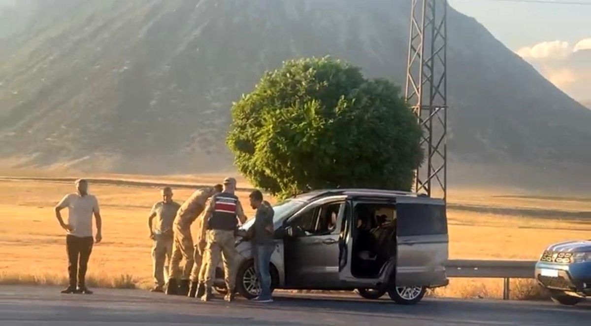Bitlis-Tatvan karayolunda trafik kazası: 1 kişi hafif yaralandı