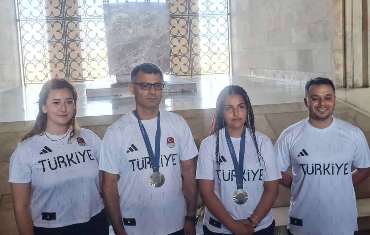 Milli Atıcılar Anıtkabir\'i Ziyaret Etti
