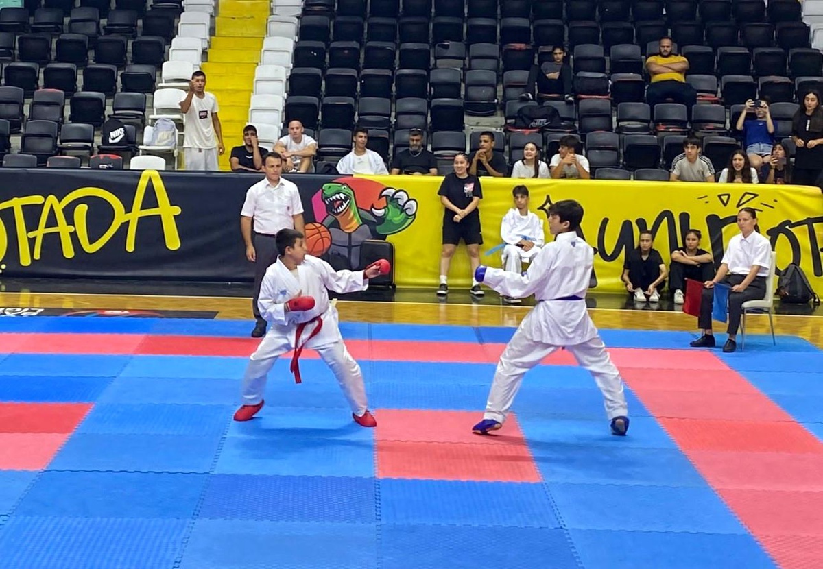 Mersin\'de düzenlenen organizasyonda Türkiye Karate Şampiyonası ve milli takım seçmelerine katılacak sporcular belirlendi