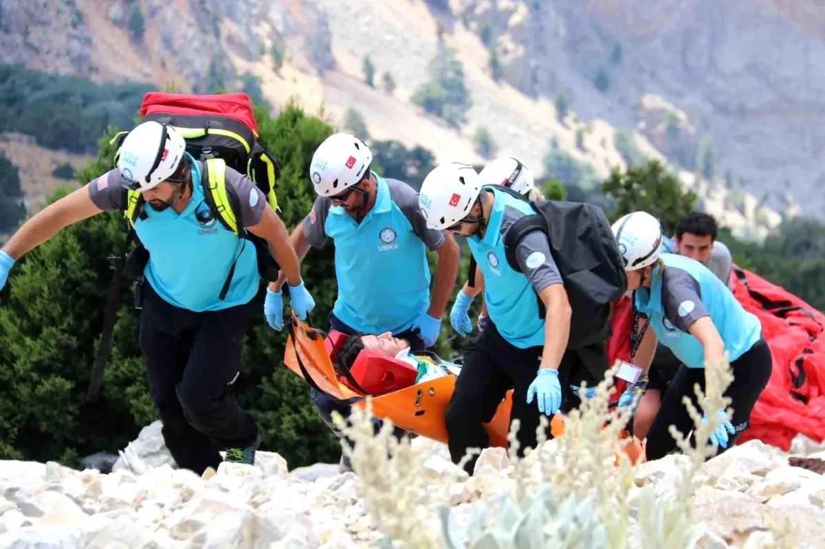 Fethiye\'de UMKE Paraşüt Kazası Kurtarma Tatbikatı