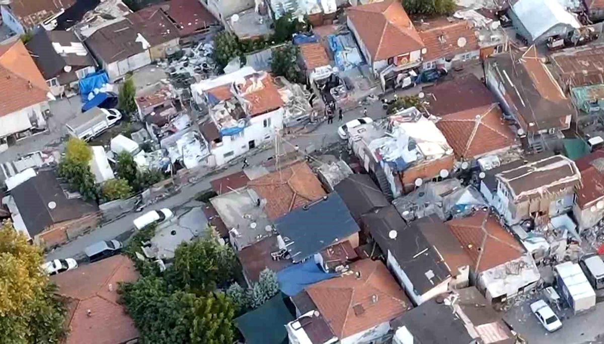 Yalova\'da Ruhsatsız Silah Operasyonu: 4 Şüpheli Gözaltına Alındı
