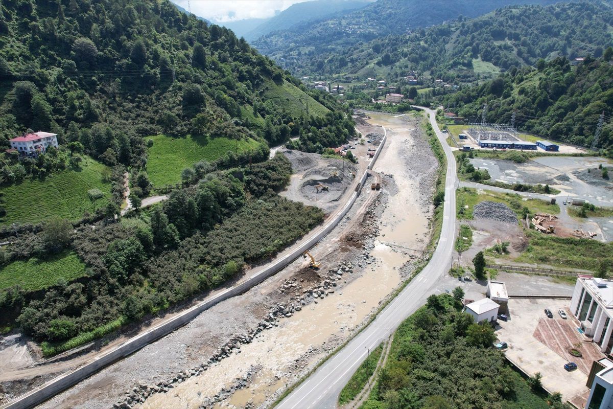 Arhavi\'de Kapisre Deresi Taşkın Koruma Projesi İkinci Etap Başladı