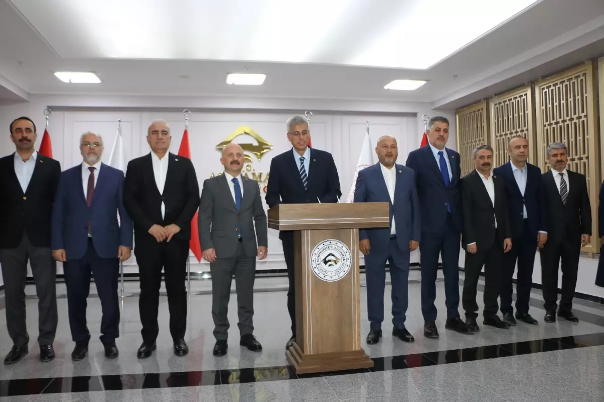 Ankara\'da Trafik Kazası: 9 Kişi Hayatını Kaybetti