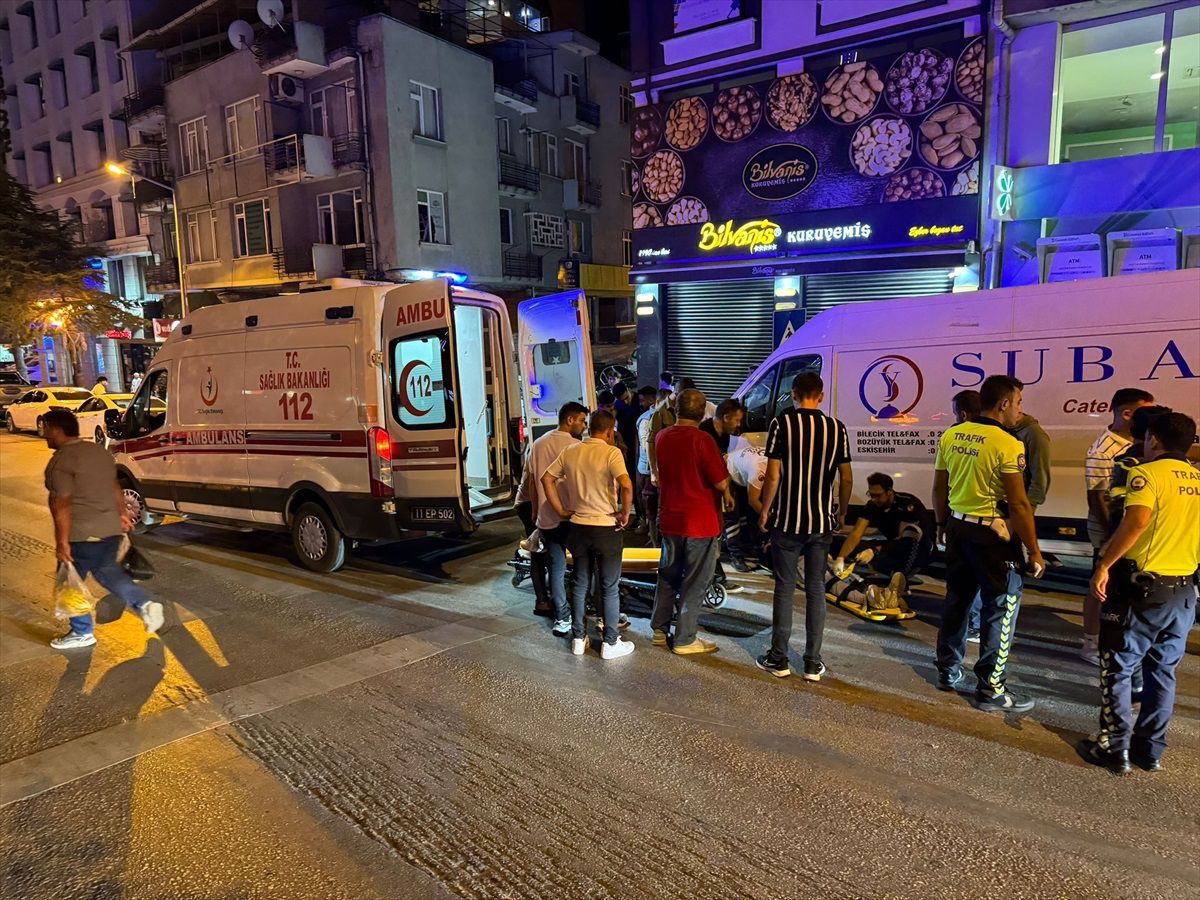 Bilecik\'te Motosiklet Kazası: Sürücü Yaralandı