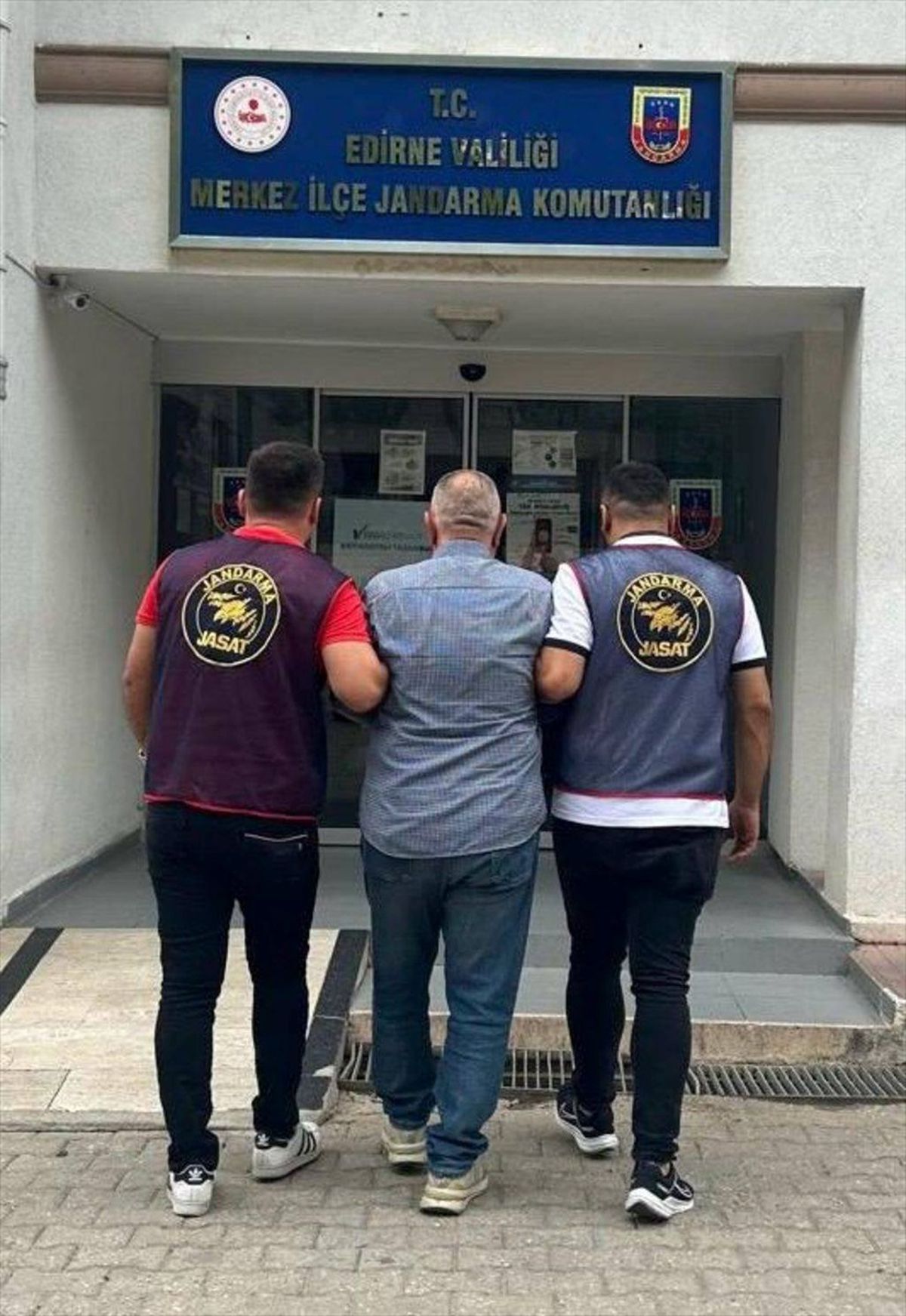 Edirne\'de aranan kasten adam öldürme zanlısı yakalandı