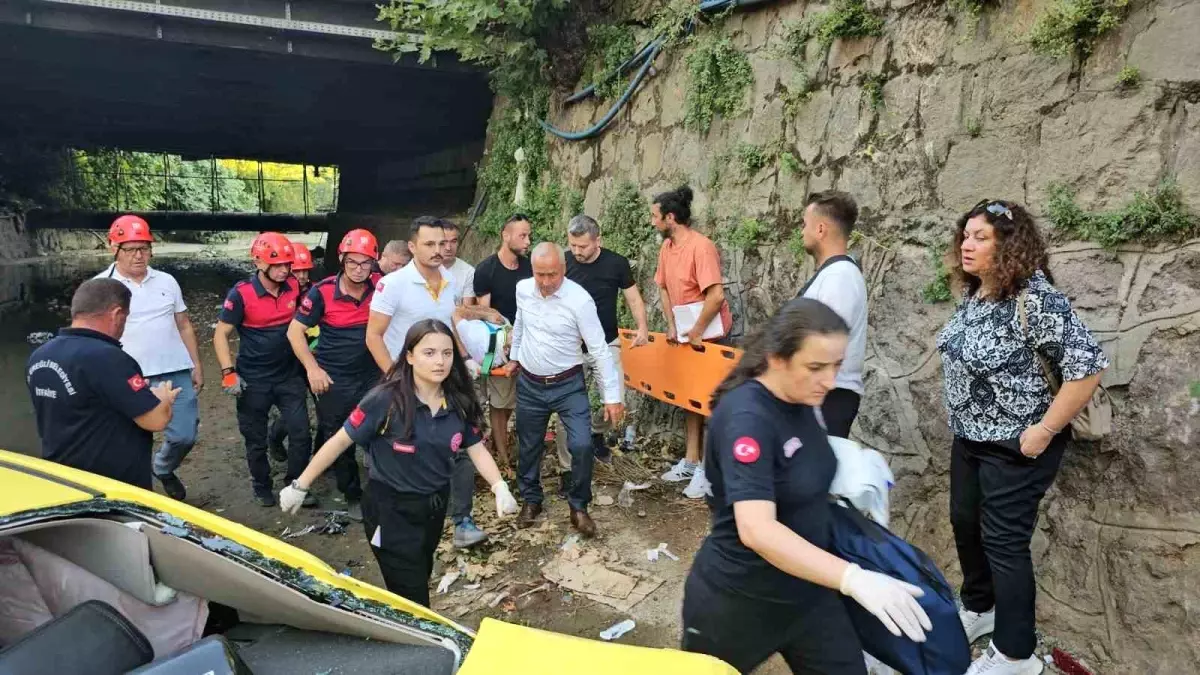 Zonguldak\'ta trafik kazası: 1 ölü, 4 yaralı