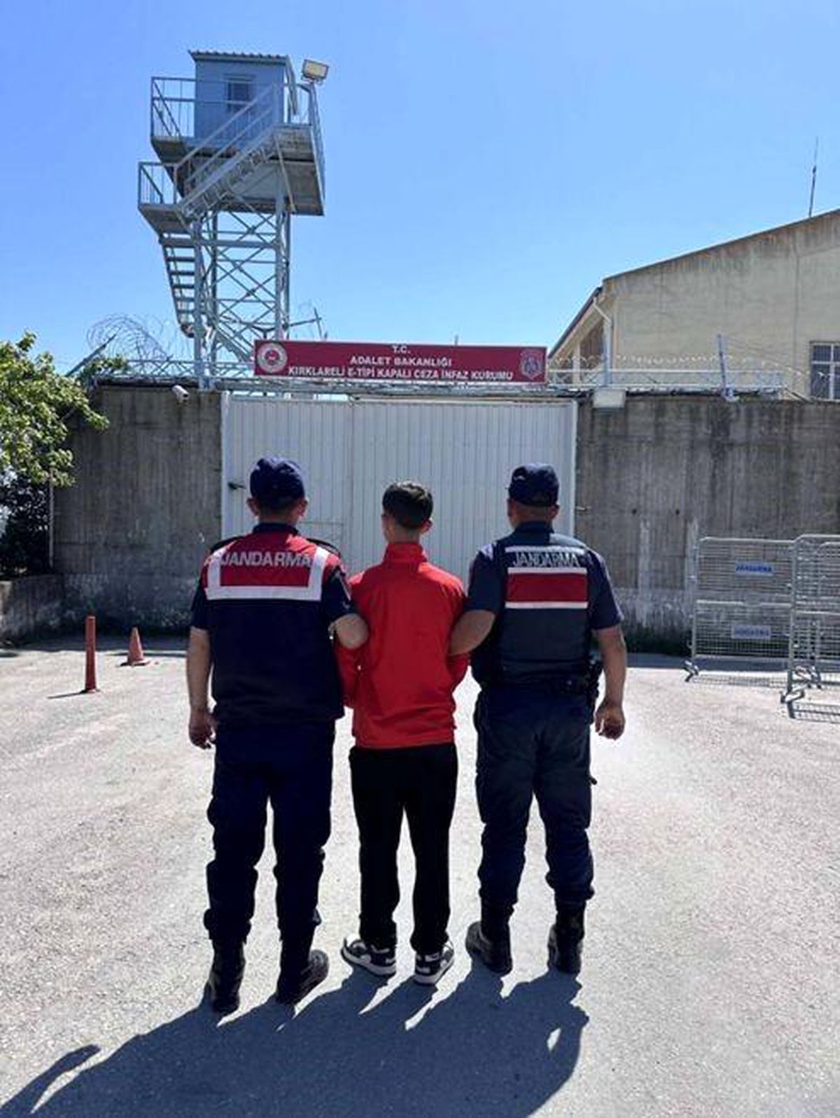 Kırklareli\'nde 13 kişi yakalandı