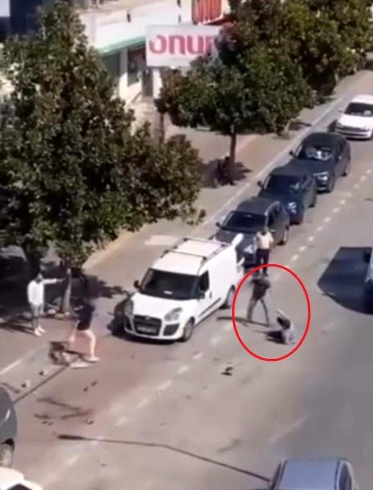 Bursa\'da kız kardeşini tehdit eden akrabasını bıçaklayan şüpheli yakalandı