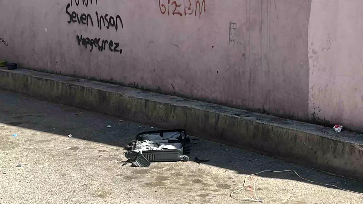 Şüpheli Valiz İzmit\'te Patlatıldı