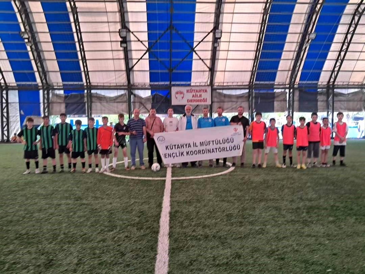 Kütahya\'da Yaz Kur\'an Kursları Futbol Turnuvası Başladı