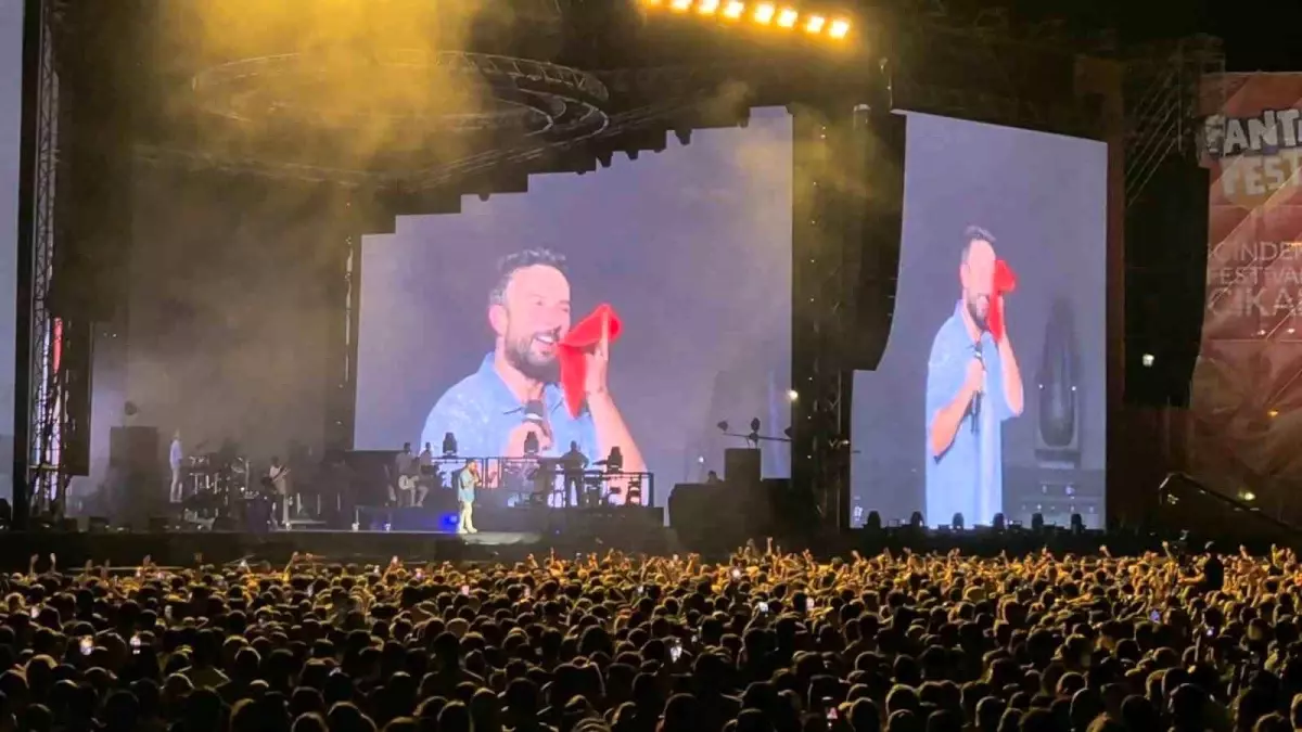 Tarkan\'ın terli havlu atma olayı
