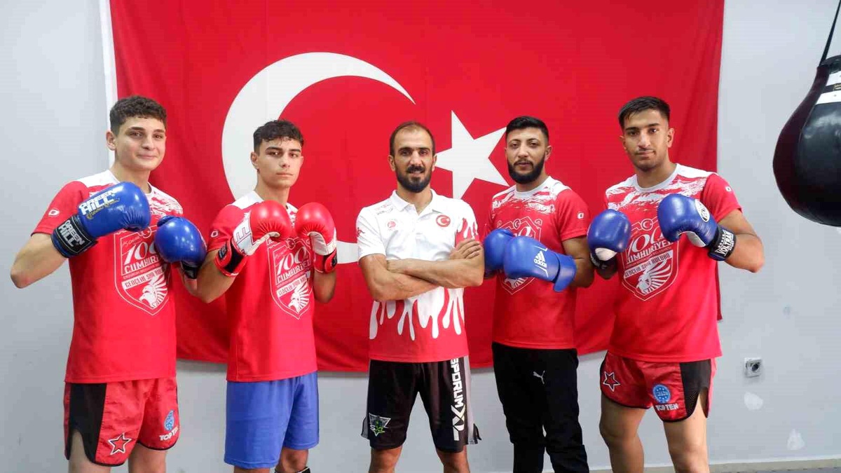 Erzurumlu Milli Kick Boks Sporcuları Dünya ve Avrupa Şampiyonalarına Hazırlanıyor
