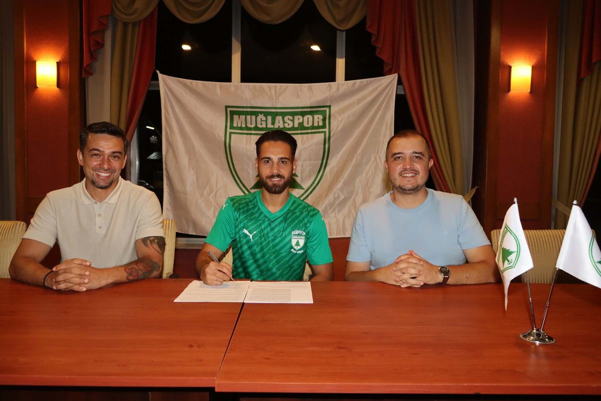 Muğlaspor, Sırat Yeşilördek\'i transfer etti