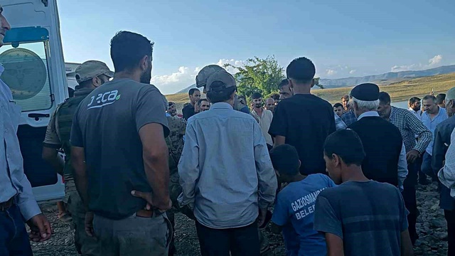 Muş'ta baraj gölüne giren 2'si çocuk 4 kişi can verdi