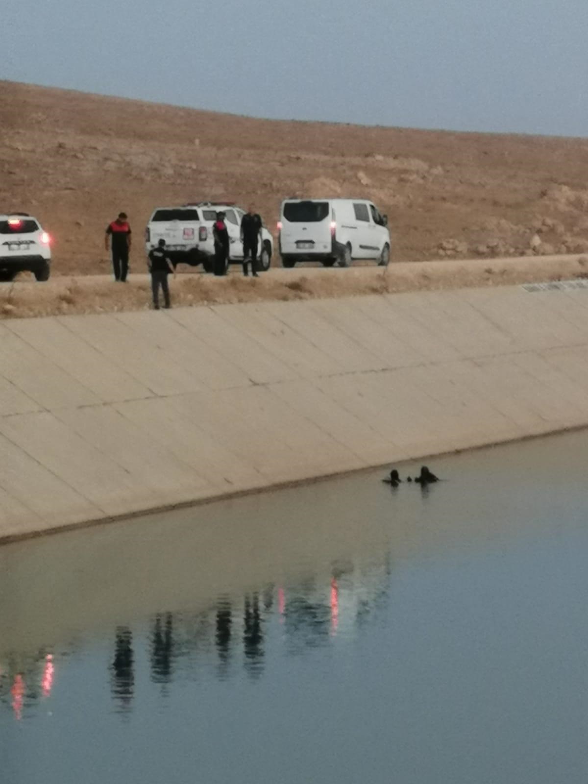 Şanlıurfa\'da Serinlemek İçin Kanala Giren Genç Kayboldu