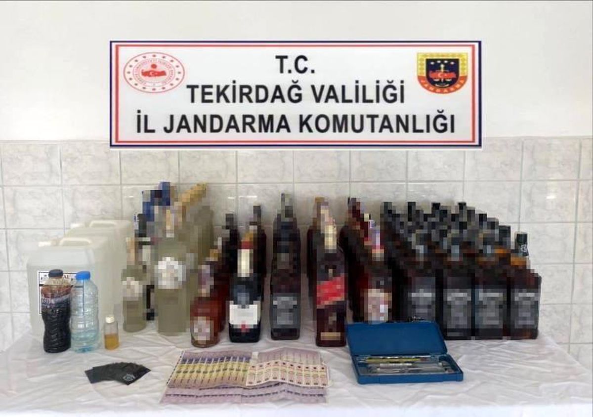 Tekirdağ\'da Kaçak Alkol Operasyonu: 132 Litre Alkol Ele Geçirildi