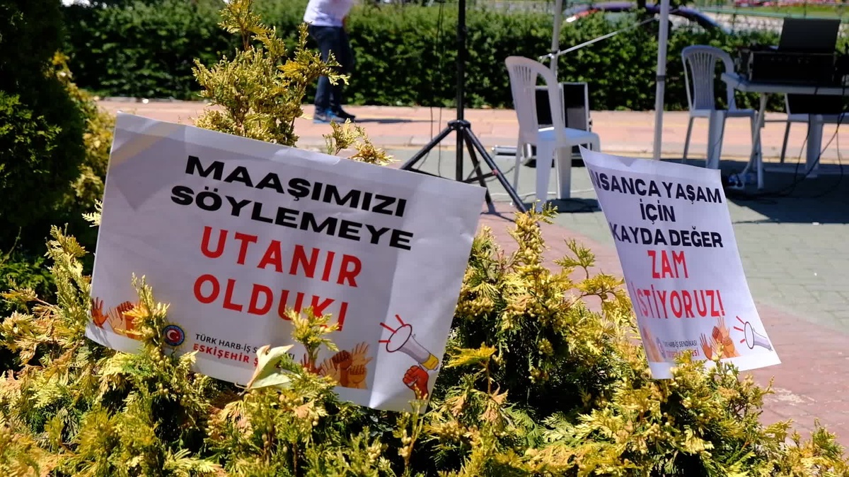 Türk Harb-İş Sendikası Eskişehir Şubesi Üç Günlük Emek Nöbetine Başladı