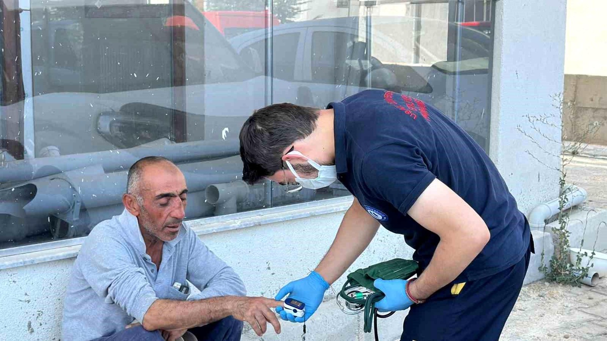 Uşak\'ta Bodrum Katında İşçiler Karbonmonoksit Gazından Zehirlendi