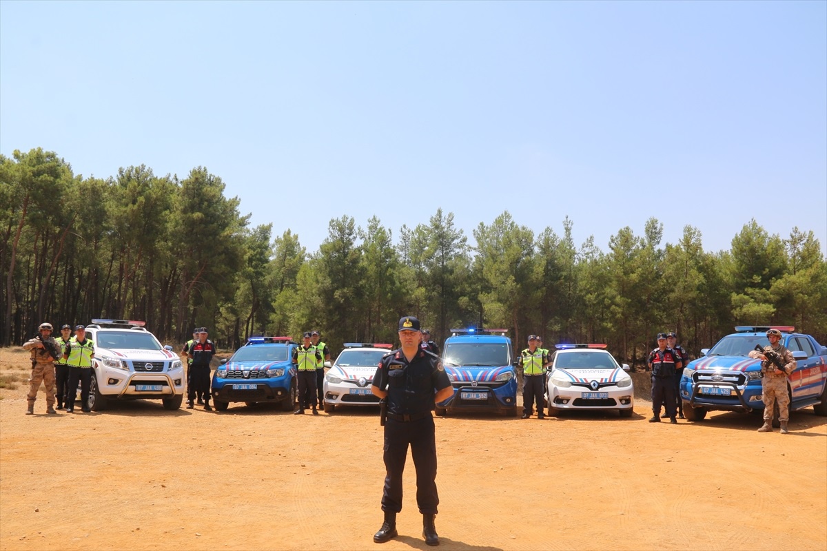 Antalya\'da Jandarma, Orman Yangınlarına Karşı Devriye Görevine Başladı