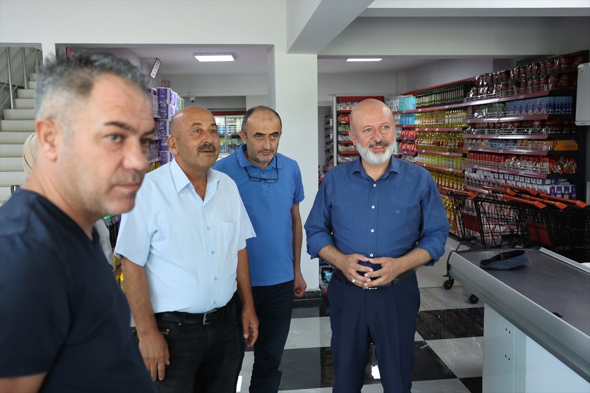 Kocasinan Belediyesi Dost Mağaza ve Dost Market\'i Ziyaret Etti