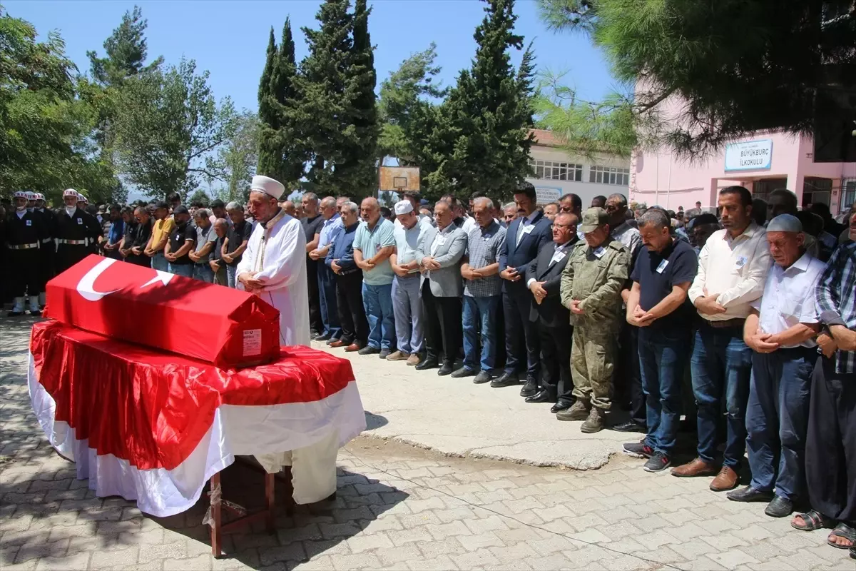 Samsun\'da beyin kanaması sonucu hayatını kaybeden Piyade Er Kadir Tağ\'ın cenazesi toprağa verildi