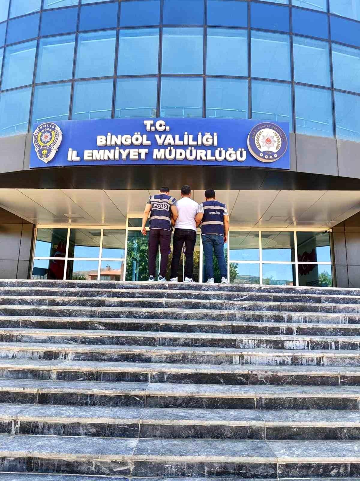 Bingöl\'de Aranan 2 Zanlı Yakalandı
