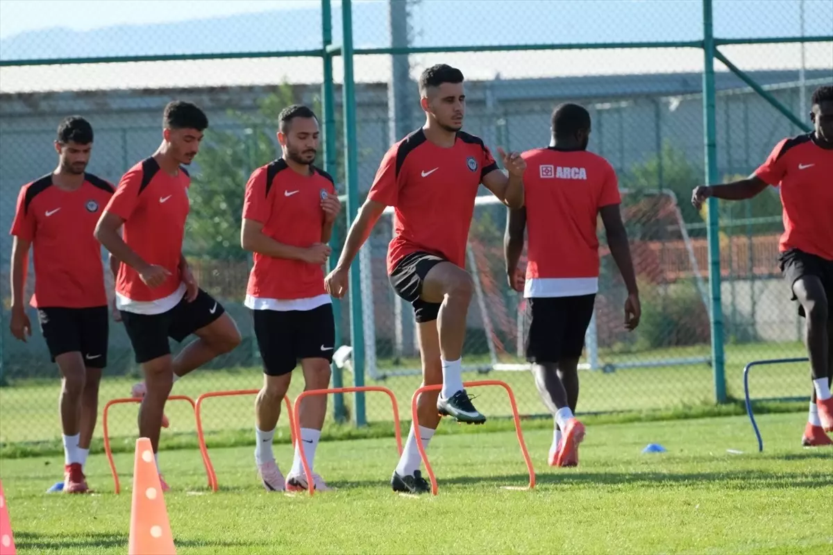 Ahlatcı Çorum FK, Central Hospital Ümraniyespor maçının hazırlıklarını sürdürdü