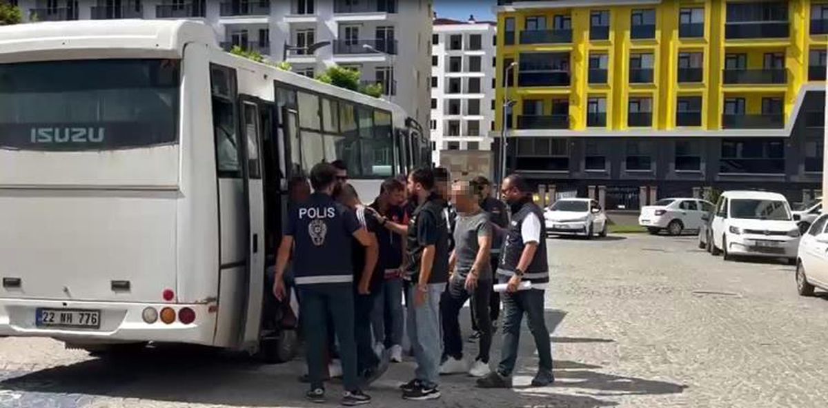 Edirne ve Keşan\'da Hapis Cezasıyla Aranan 14 Şüpheli Yakalandı
