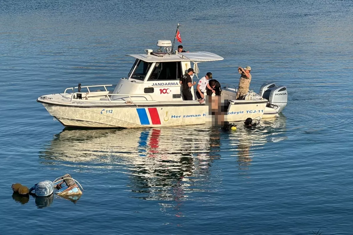 Elazığ\'da Keban Baraj Gölü\'nde kaybolan gencin cansız bedeni bulundu