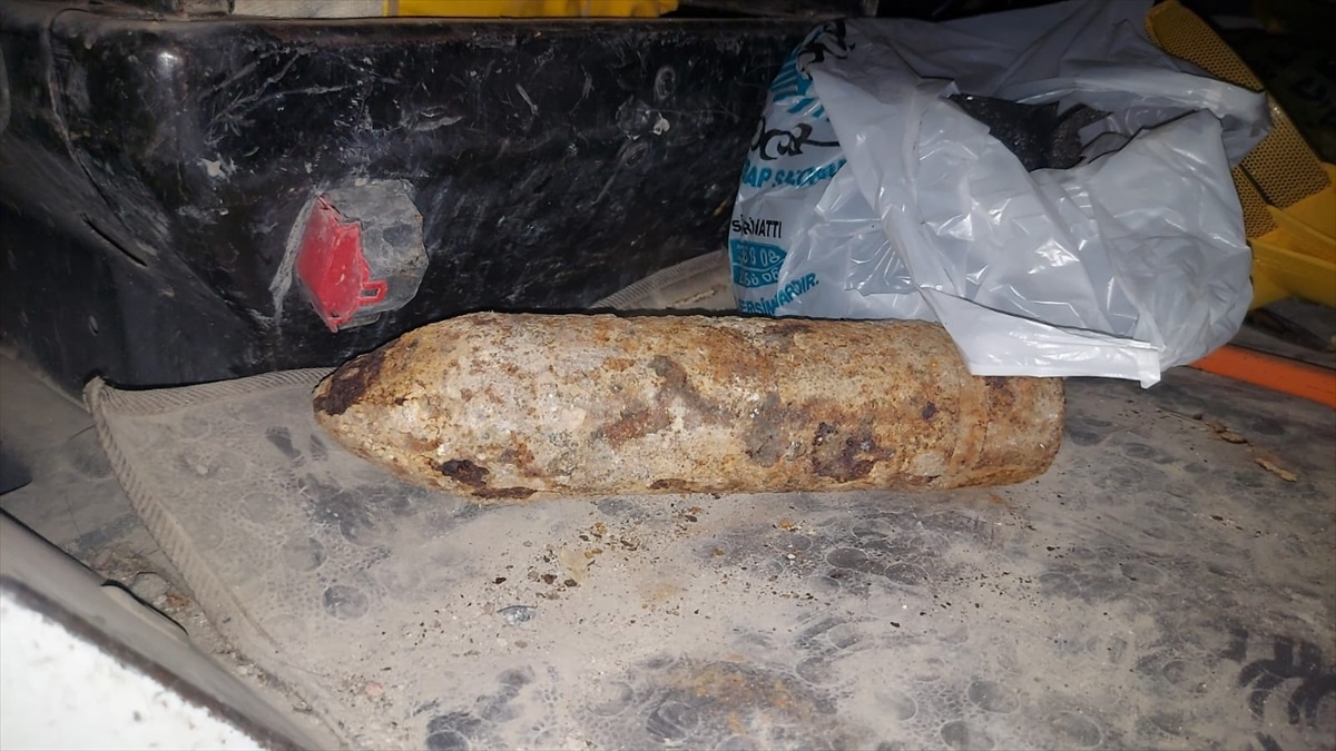 Erzurum\'da Osmanlı-Rus Savaşı döneminden kalan patlamamış top mermisi bulundu