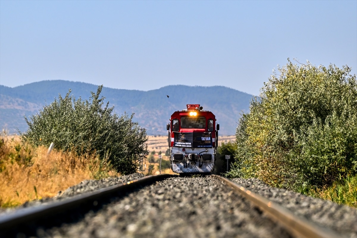 Turistik Tatvan Treni, üniversite öğrencilerine Anadolu\'yu tanıma fırsatı sundu