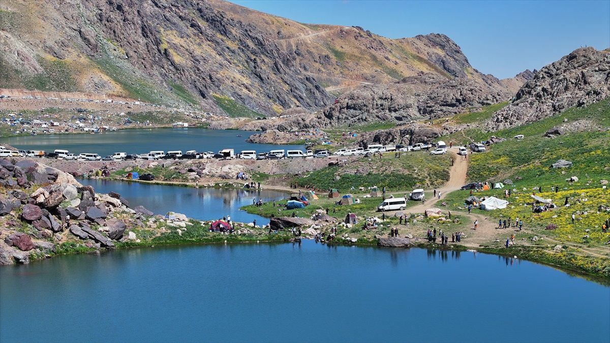 Hakkari\'de düzenlenen 6. Cilo Festivali renkli görüntülere sahne oldu