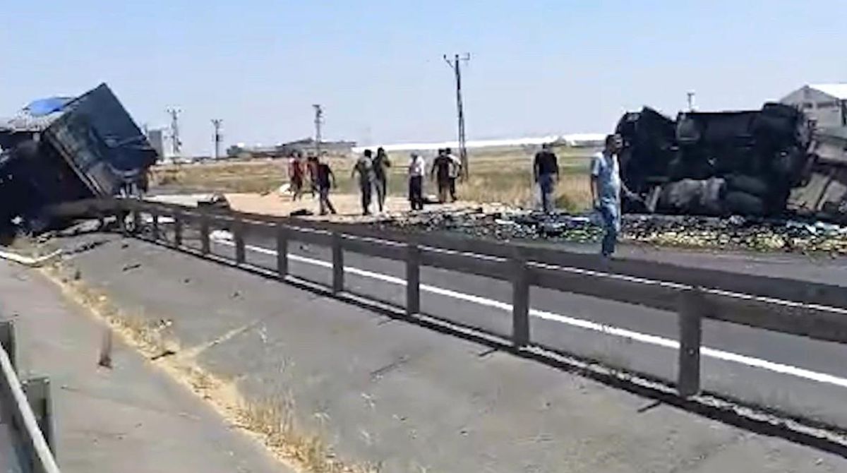 Mardin\'de Tır Çarpışması: 2 Kişi Ağır Yaralandı