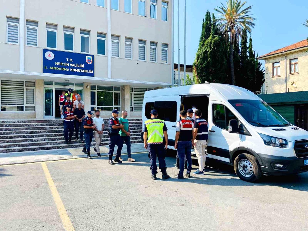 Mersin\'de PKK/KCK operasyonu: 9 şüpheli yakalandı