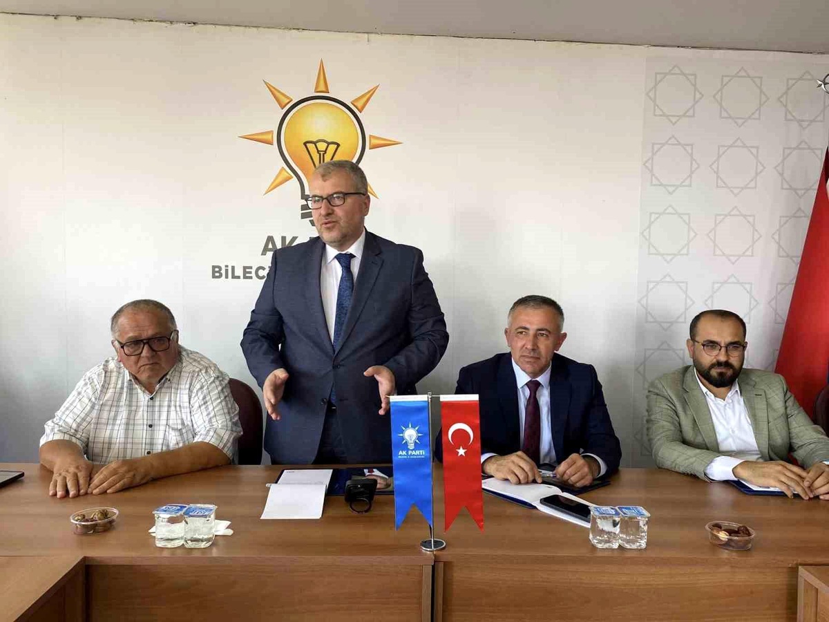 Bilecik AK Parti İl Başkanlığı\'nda Muhtarlar Toplantısı