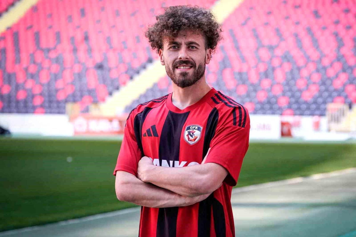 Gaziantep Futbol Kulübü Ogün Özçiçek\'i kadrosuna kattı