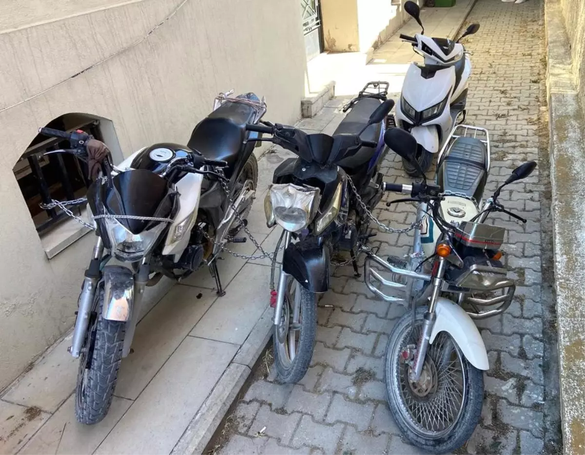 Eskişehir\'de 4 Çalıntı Motosiklet Ele Geçirildi