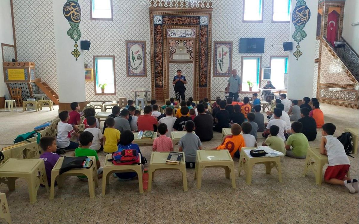 Eskişehir\'de Kur\'an kurslarına polis bilgilendirmesi