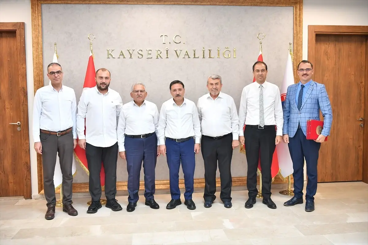 Kayseri\'de Aile Sağlığı Merkezi ve 112 Acil Sağlık Hizmetleri İstasyonu İçin Protokol İmzalandı